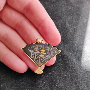 Anita Asian style pendant